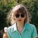 taylor’s romantics Discord Server Banner